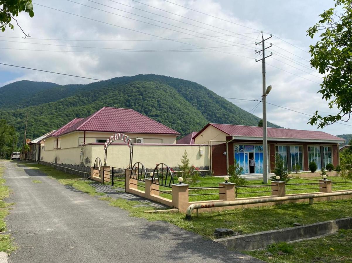 Alp Hotel Ґах Екстер'єр фото